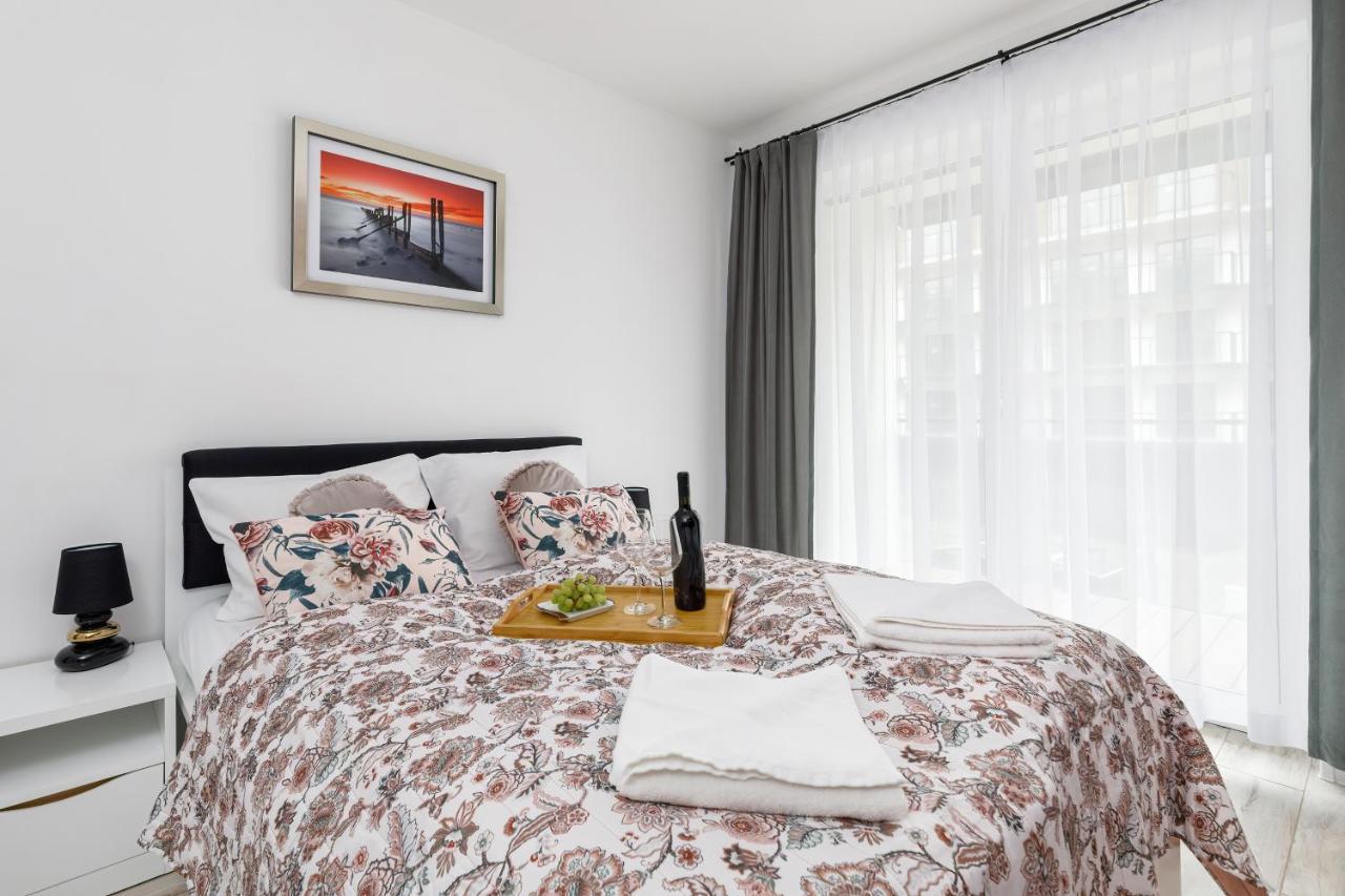 Wellness Resort Apartments Dziwnow Riverfront By Noclegi Renters Екстер'єр фото