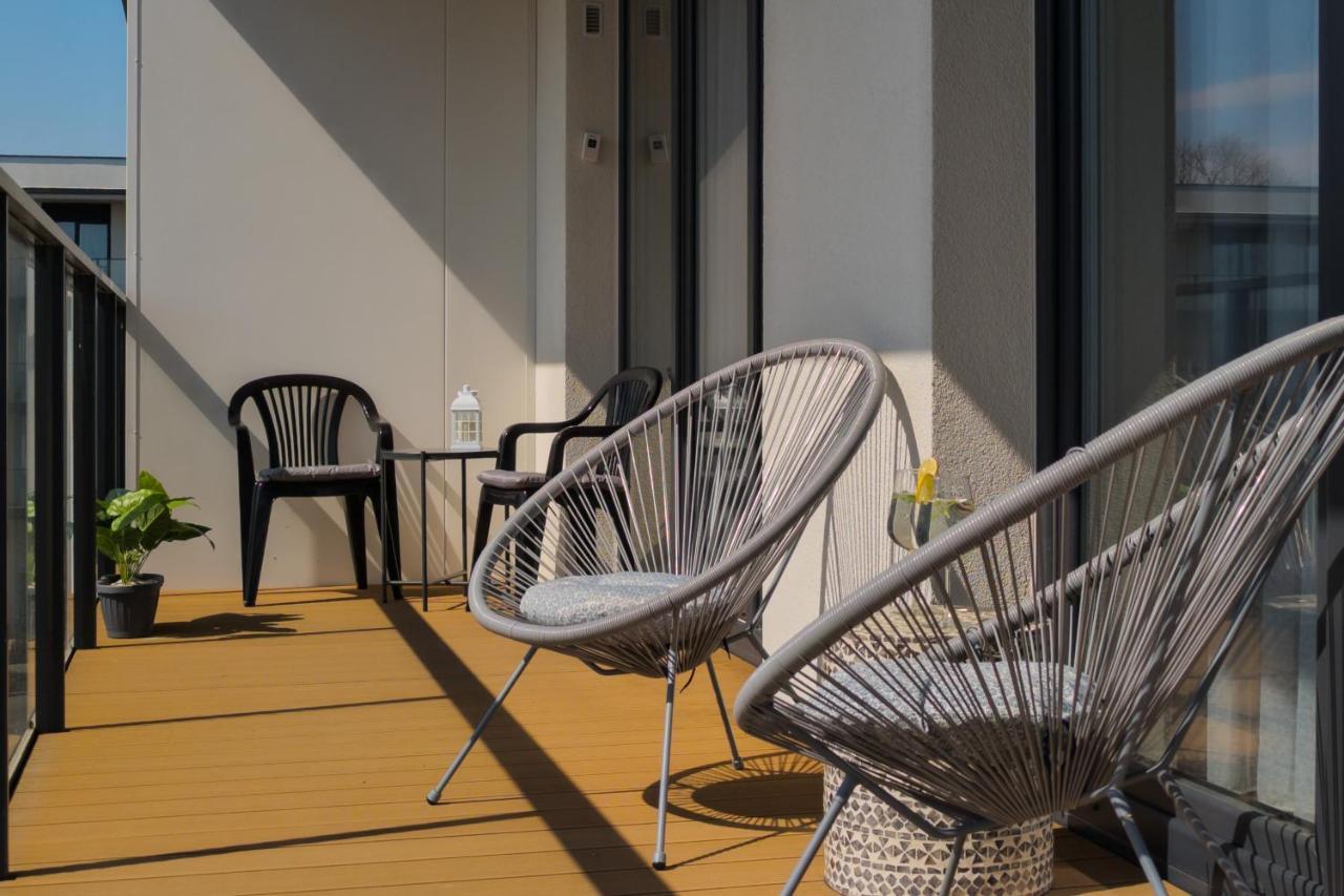 Wellness Resort Apartments Dziwnow Riverfront By Noclegi Renters Екстер'єр фото