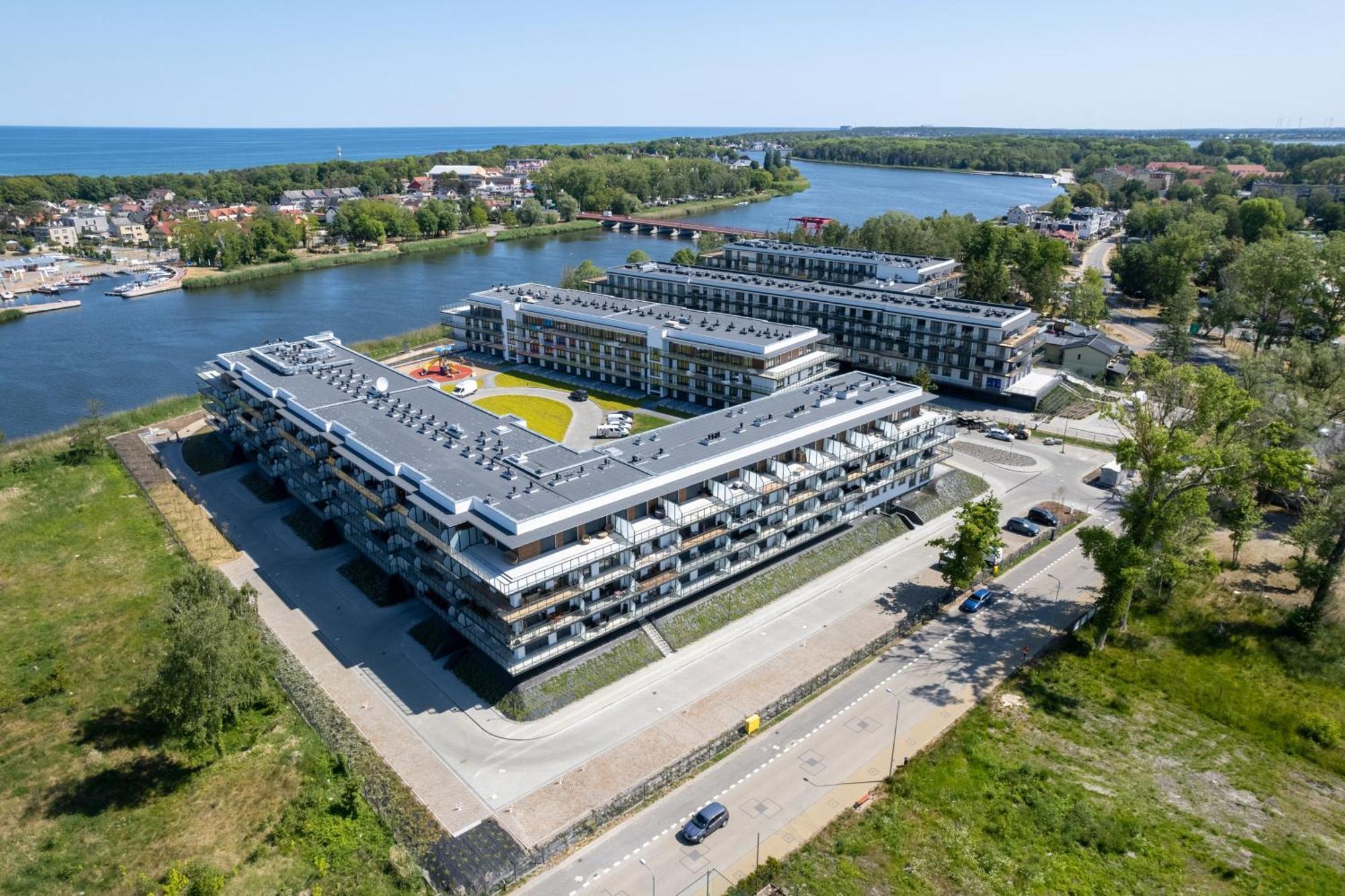 Wellness Resort Apartments Dziwnow Riverfront By Noclegi Renters Екстер'єр фото