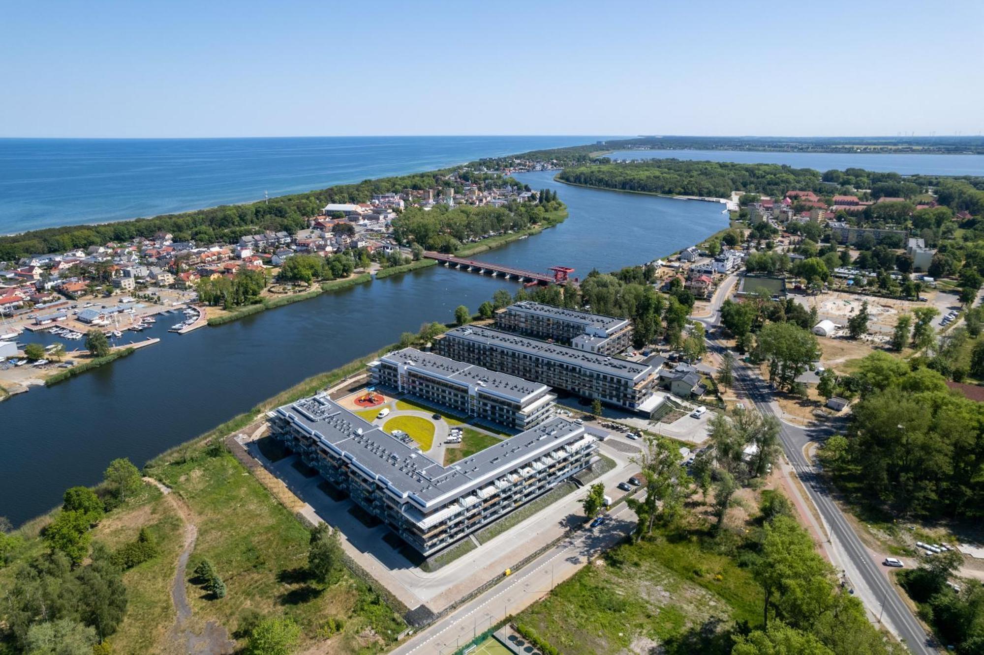 Wellness Resort Apartments Dziwnow Riverfront By Noclegi Renters Екстер'єр фото
